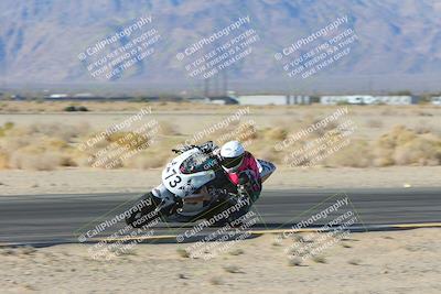 media/Jan-10-2025-CVMA Friday Practice (Fri) [[489e0da257]]/Group 4 and Trackday/Session 2 (Turn 4 Inside)/